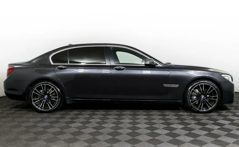 BMW 7 серия