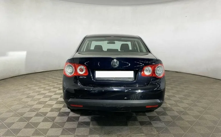 Volkswagen Jetta V