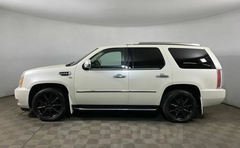 Cadillac Escalade, 3 поколение