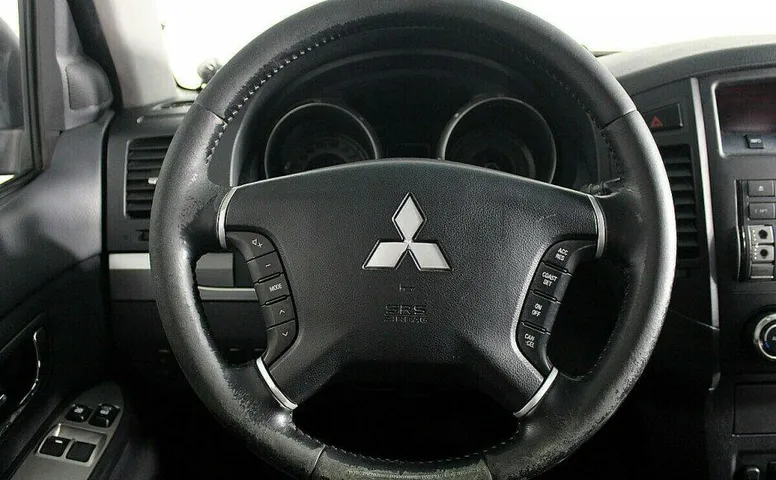 Mitsubishi Pajero 3.2 Автомат