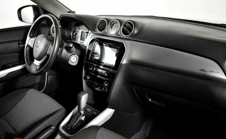 Suzuki Vitara 1.6 Автомат