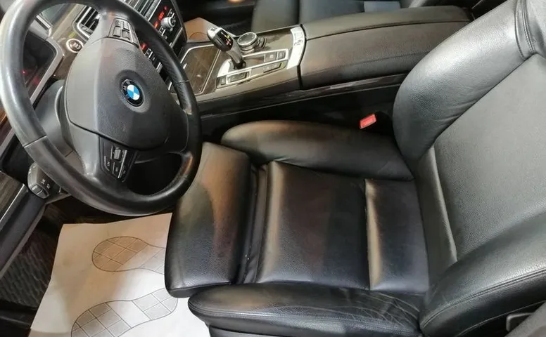 BMW 7ER 740Li xDrive 3.0 AT (320 л.с.) 4WD