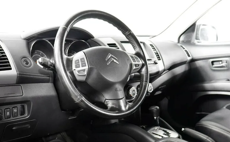 Citroen C-Crosser I