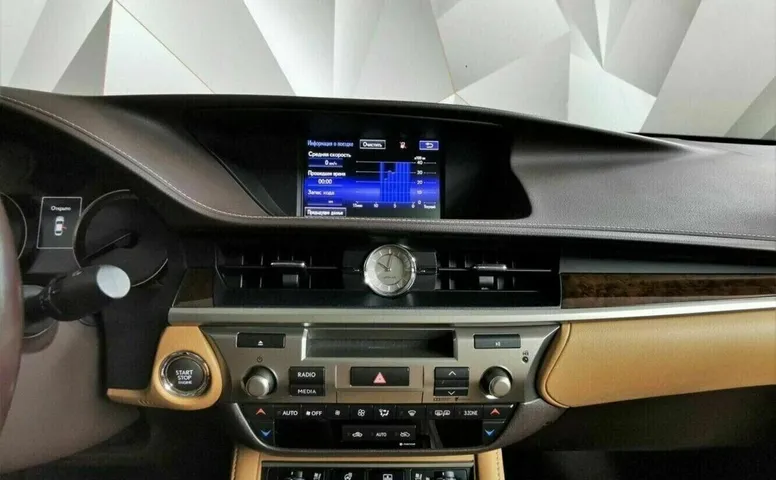 Lexus es