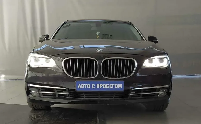 BMW 7ER 740Li xDrive 3.0 AT (320 л.с.) 4WD
