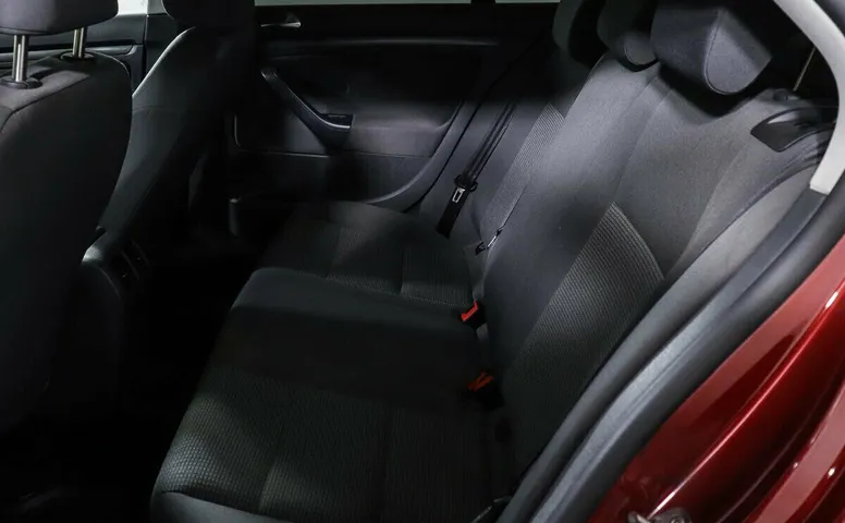 Volkswagen Jetta V