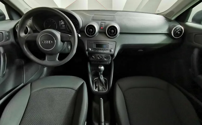 Audi A1 1.4 TFSI S-tronic (122 л.с.) Черный