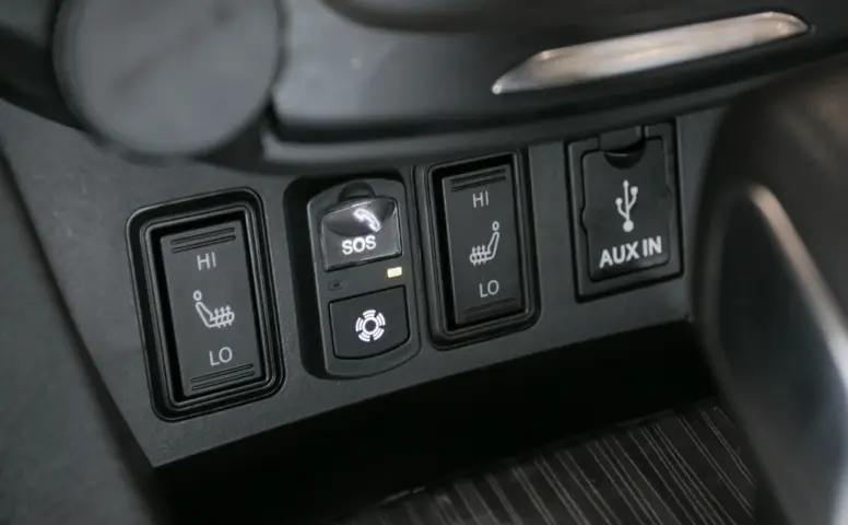 DongFeng AX7