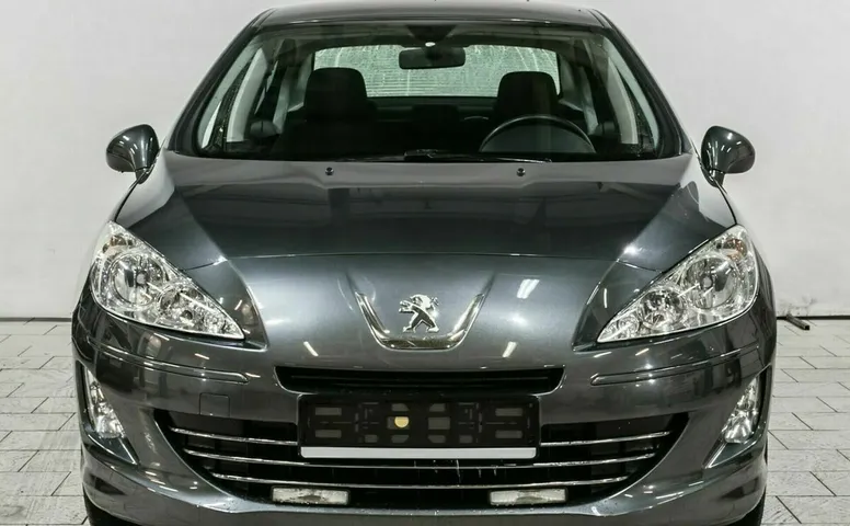 Peugeot 408