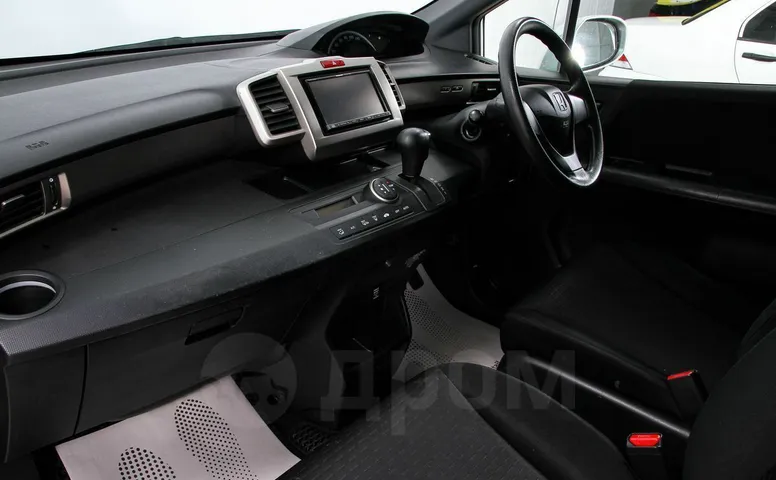 Honda Freed Spike, 1 поколение
