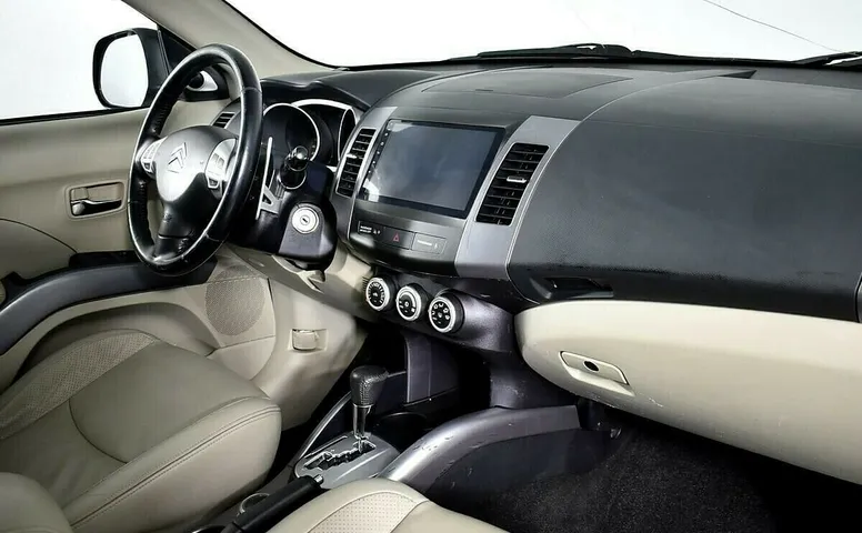 Citroen C-Crosser I