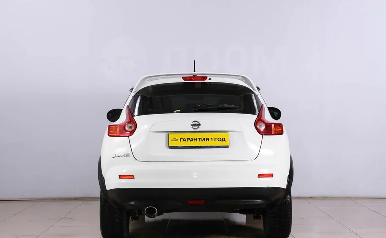 Nissan Juke, 1 поколение