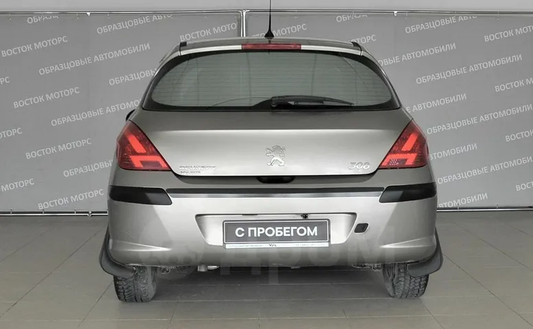 Peugeot 308, 1 поколение