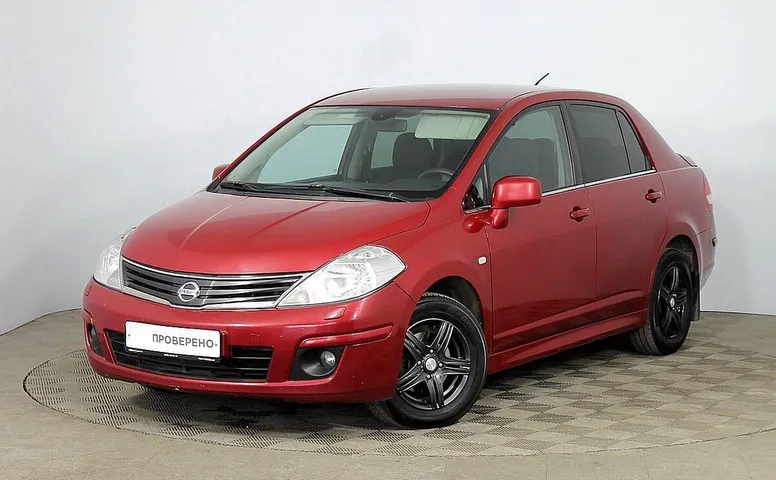 Nissan Tiida