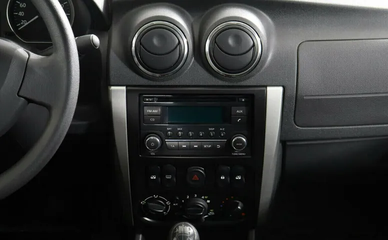 Nissan Almera III (G15)
