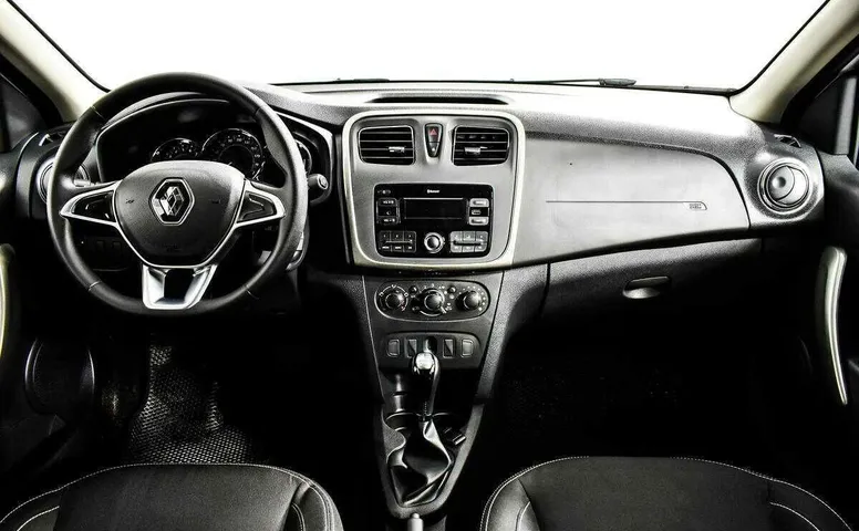 Renault sandero stepway cvt 2021 с пробегом 12 030 км