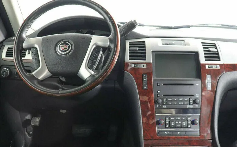 Cadillac Escalade 6.2 Автомат
