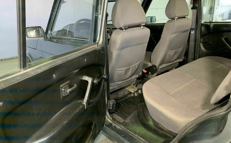 LADA (ВАЗ) 2131_4X4 1.7 MT (83 л.с.) 4WD