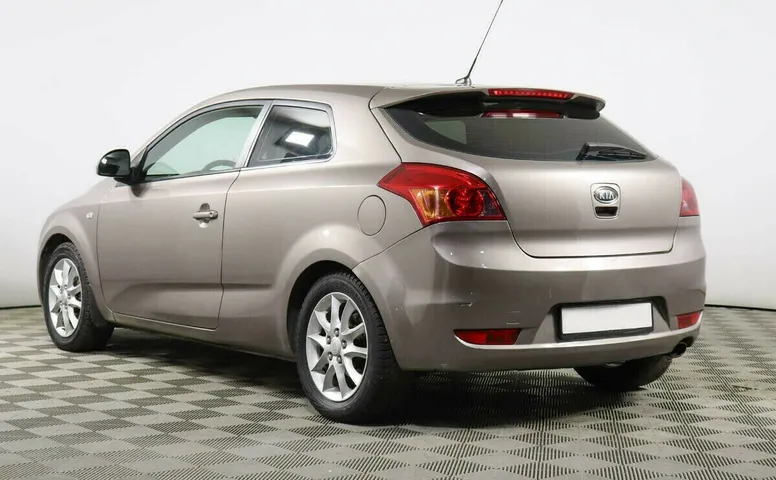 Kia Ceed I