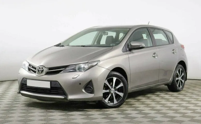 Toyota Auris 1.6 Вариатор