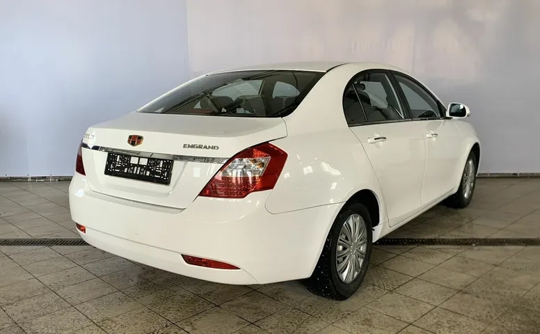 Geely EMGRAND 1.5 MT (98 л.с.)