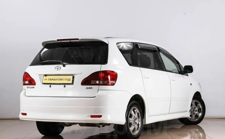 Toyota Ipsum, 2 поколение