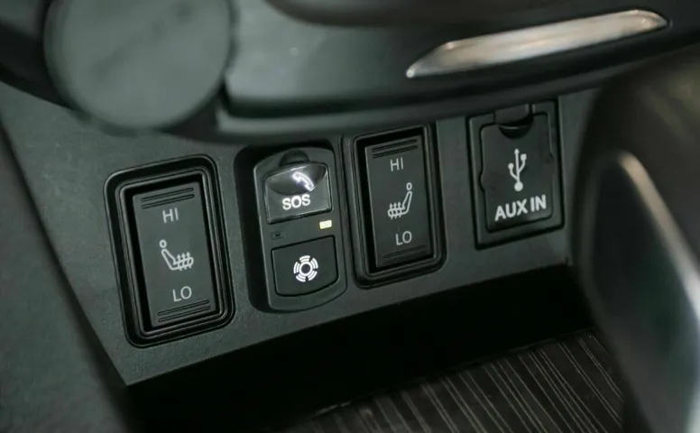 Dongfeng ax7