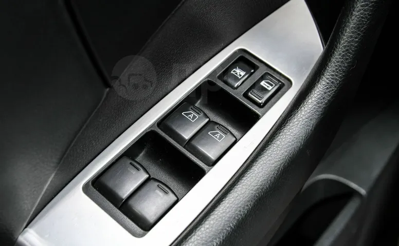 Nissan Murano, 1 поколение