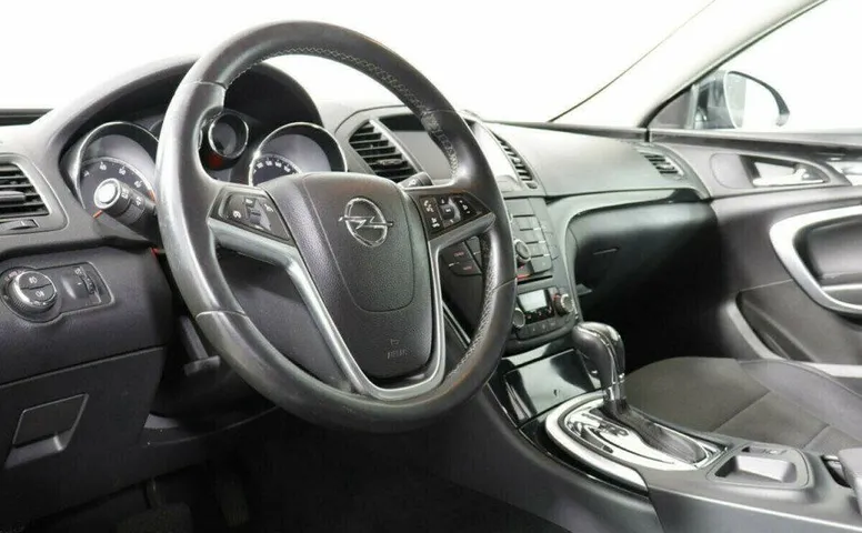 Opel Insignia 2.0 Автомат