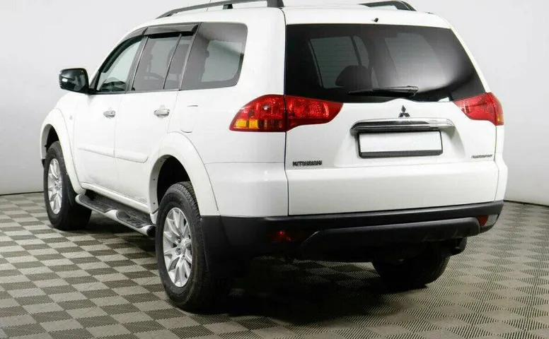 Mitsubishi Pajero Sport 3.0 Автомат
