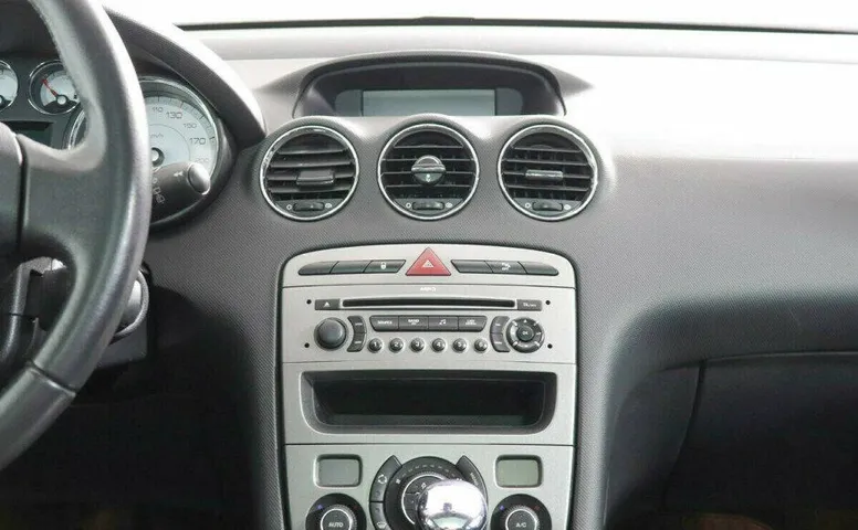 Peugeot 308 1.6 Автомат
