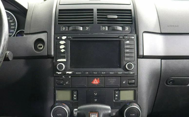 Volkswagen Touareg 3.2 Автомат