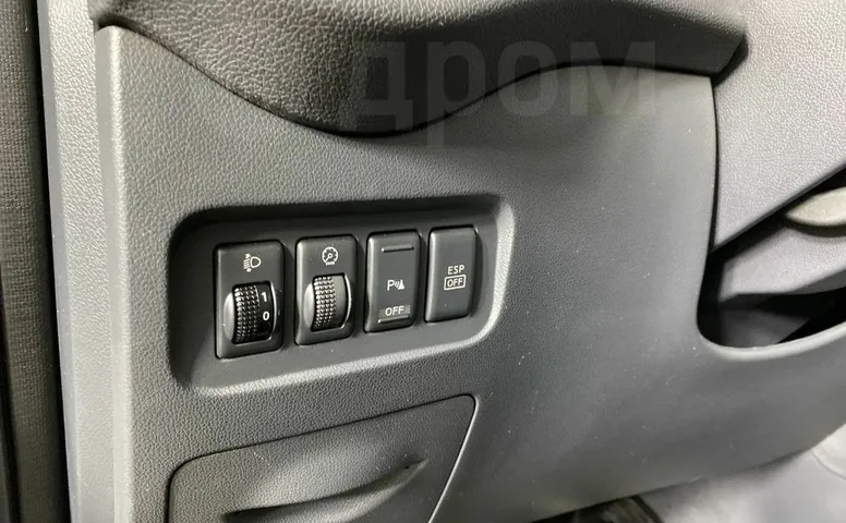 Renault Koleos, 1 поколение