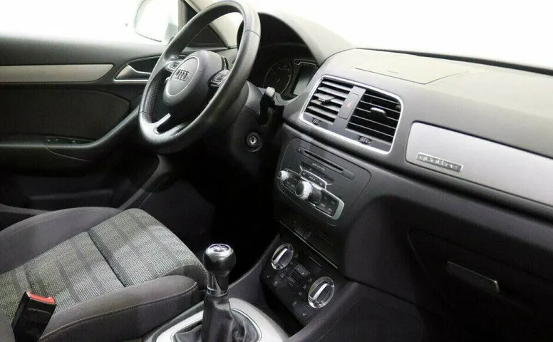 Audi Q3 2.0 Робот