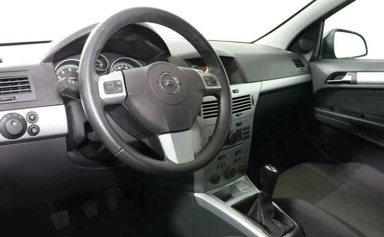 Opel Astra H Рестайлинг