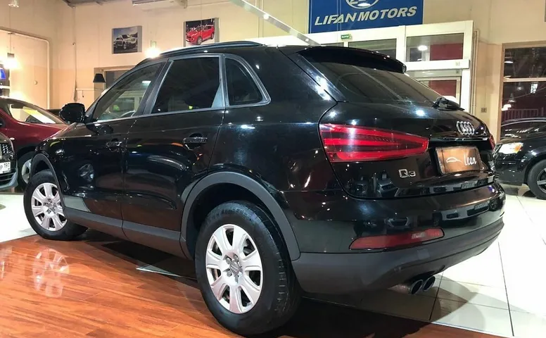 Audi Q3 I (8U)