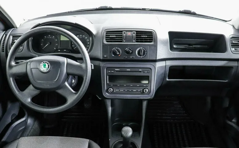 Skoda Fabia II Рестайлинг