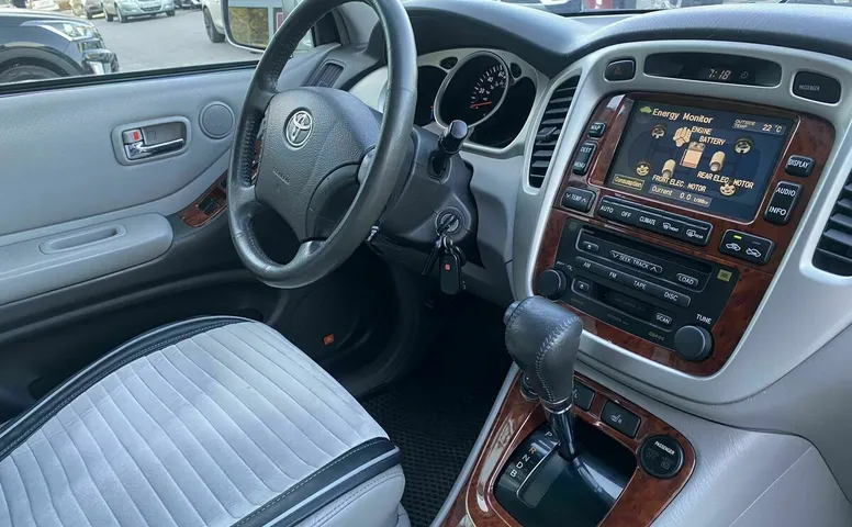 Toyota highlander