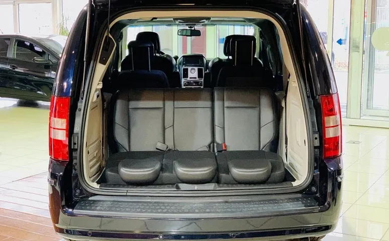 Chrysler Voyager V Grand