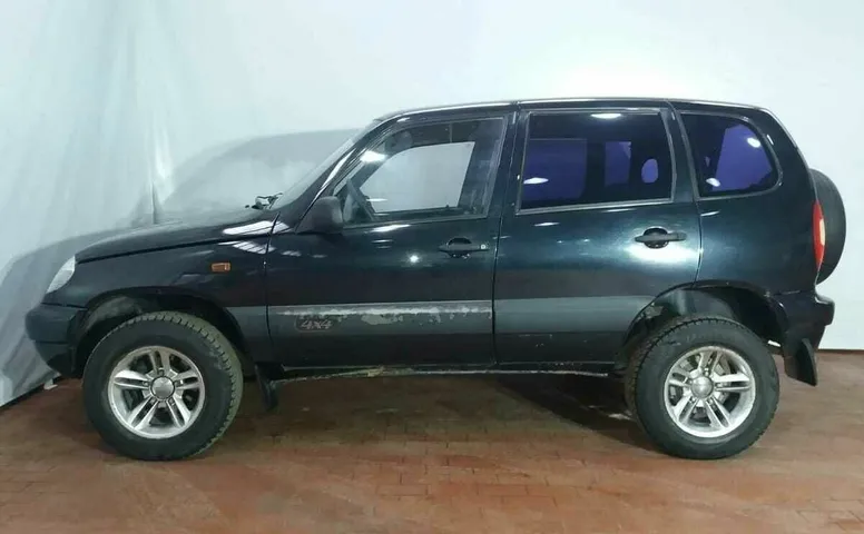 Chevrolet NIVA 1.7 MT (80 л.с.) 4WD