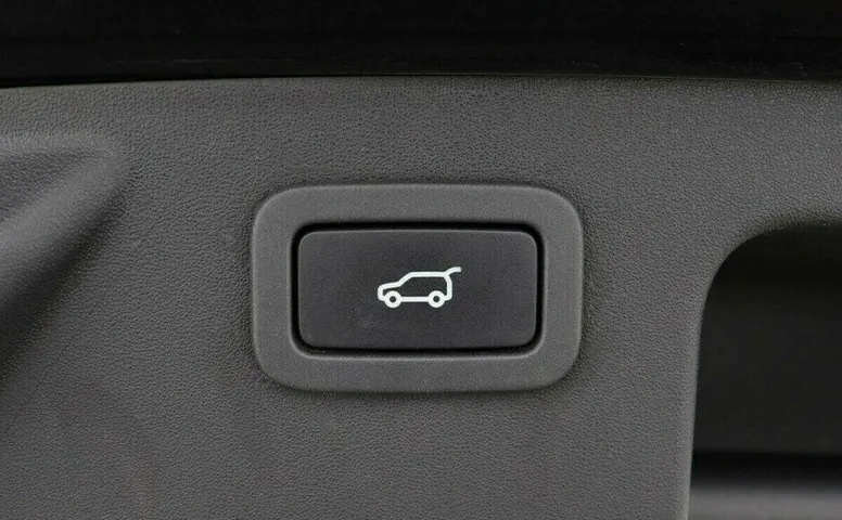 Land Rover Discovery Sport 2.0 Автомат