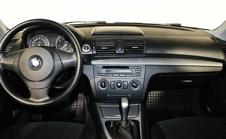 BMW 1 серии 116i I (E81/E82/E87/E88) Рестайлинг