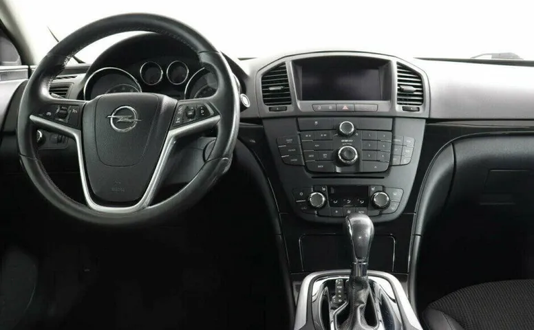 Opel Insignia 2.0 Автомат