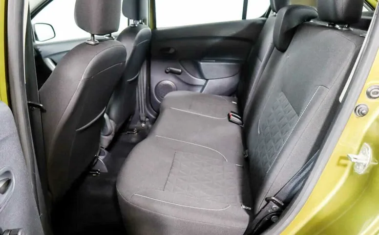 Renault sandero stepway робот 2015 с пробегом 69 723 км