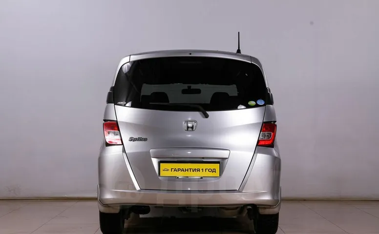 Honda Freed Spike, 1 поколение