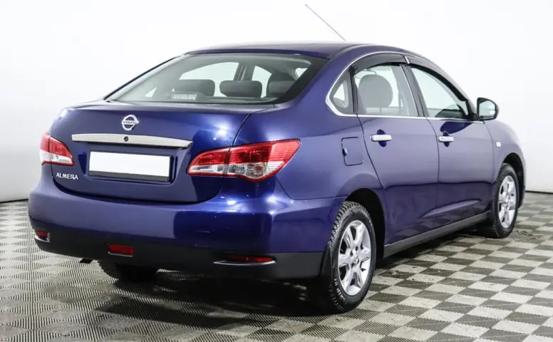 Nissan Almera