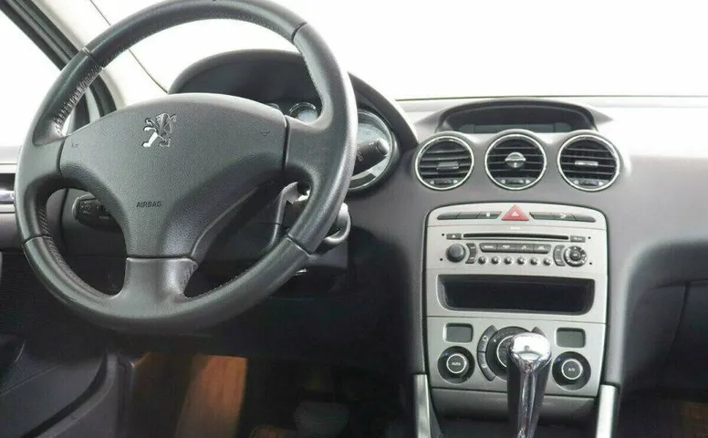 Peugeot 308 1.6 Автомат