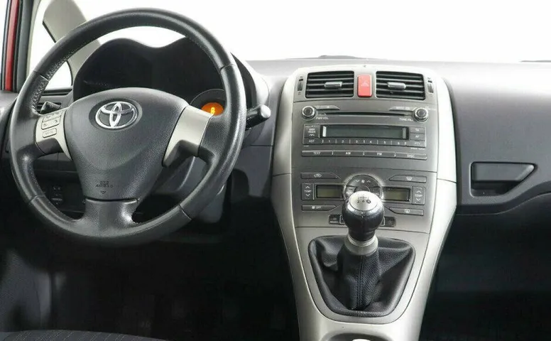 Toyota Auris 1.6 Механика