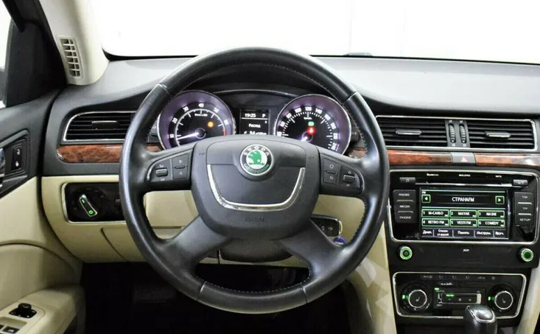 Skoda superb