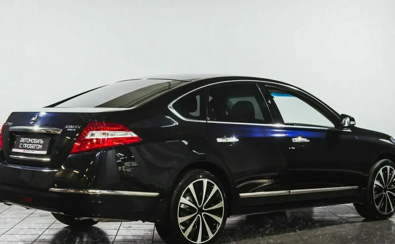 Nissan teana